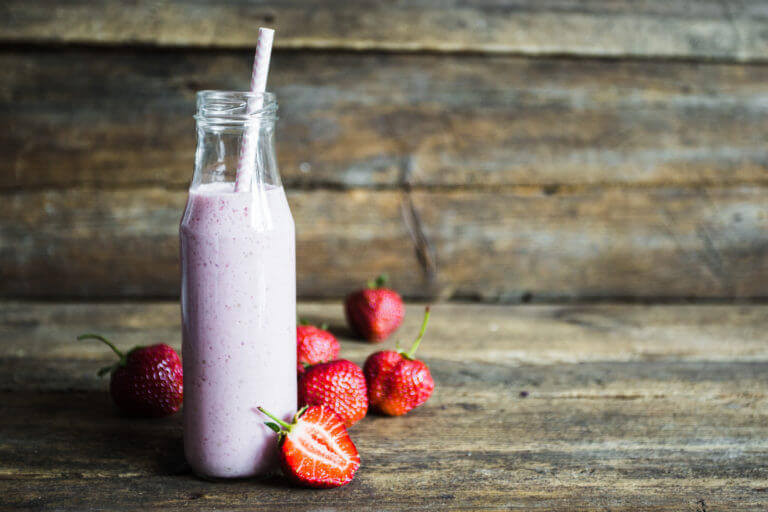 Strawberry-Almond-Coconut Smoothie Easy Healthy Recipe